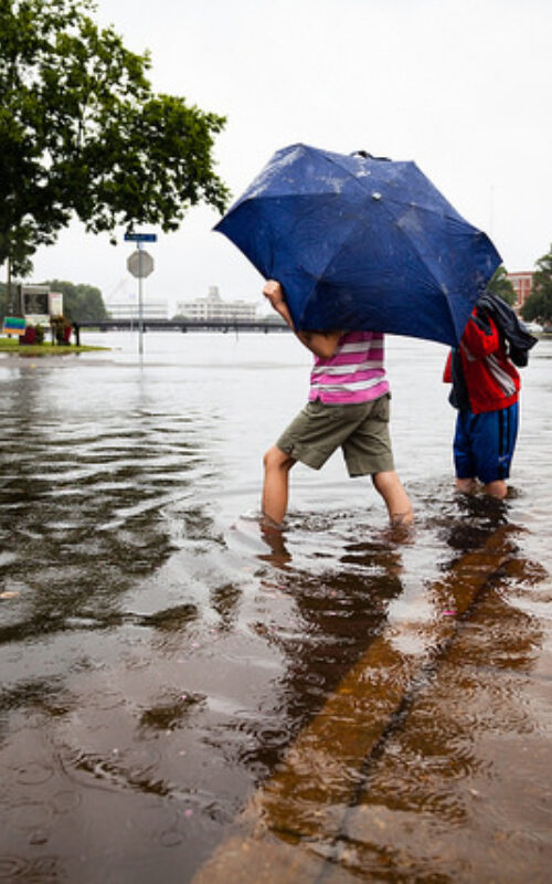 Sea level legacy: 20cm more rise by 2300 for each 5-year delay in peaking emissions