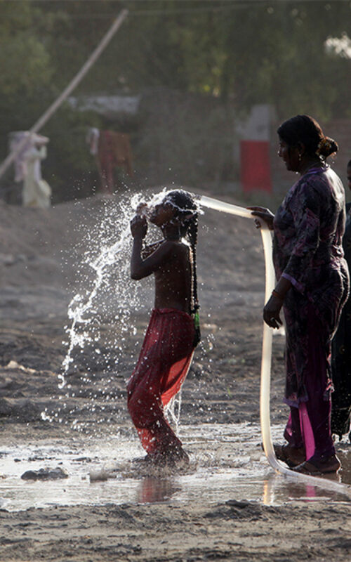 Limiting warming to 1.5°C could halve human exposure to lethal temperatures in Bangladesh, India and Pakistan